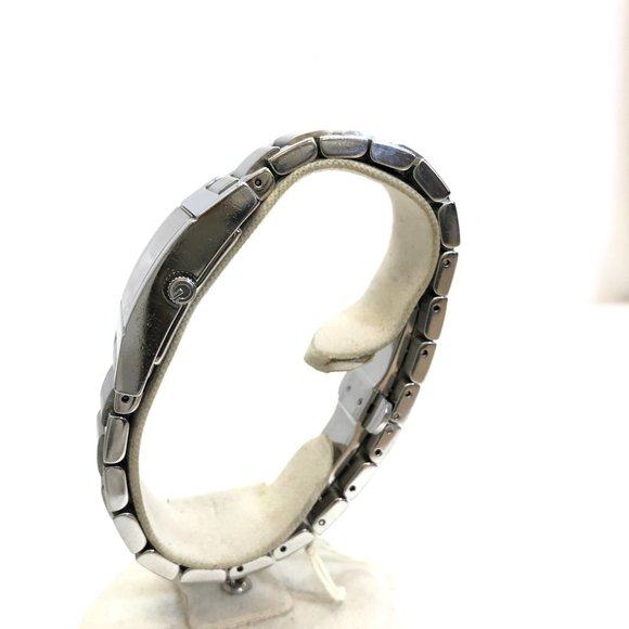 GUCCI Watch Analog Quartz 7700L Square Silver Stainless Steel Dial Black Logo Da - Picture 4 of 8